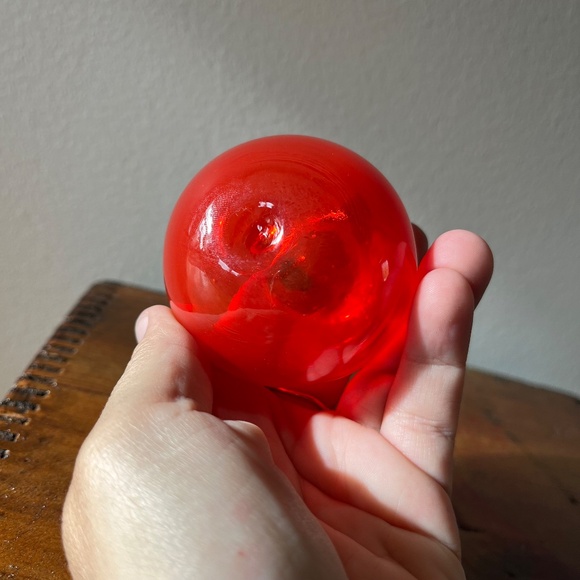 Vintage Hand Blown Glass Red Apple - Picture 6 of 6